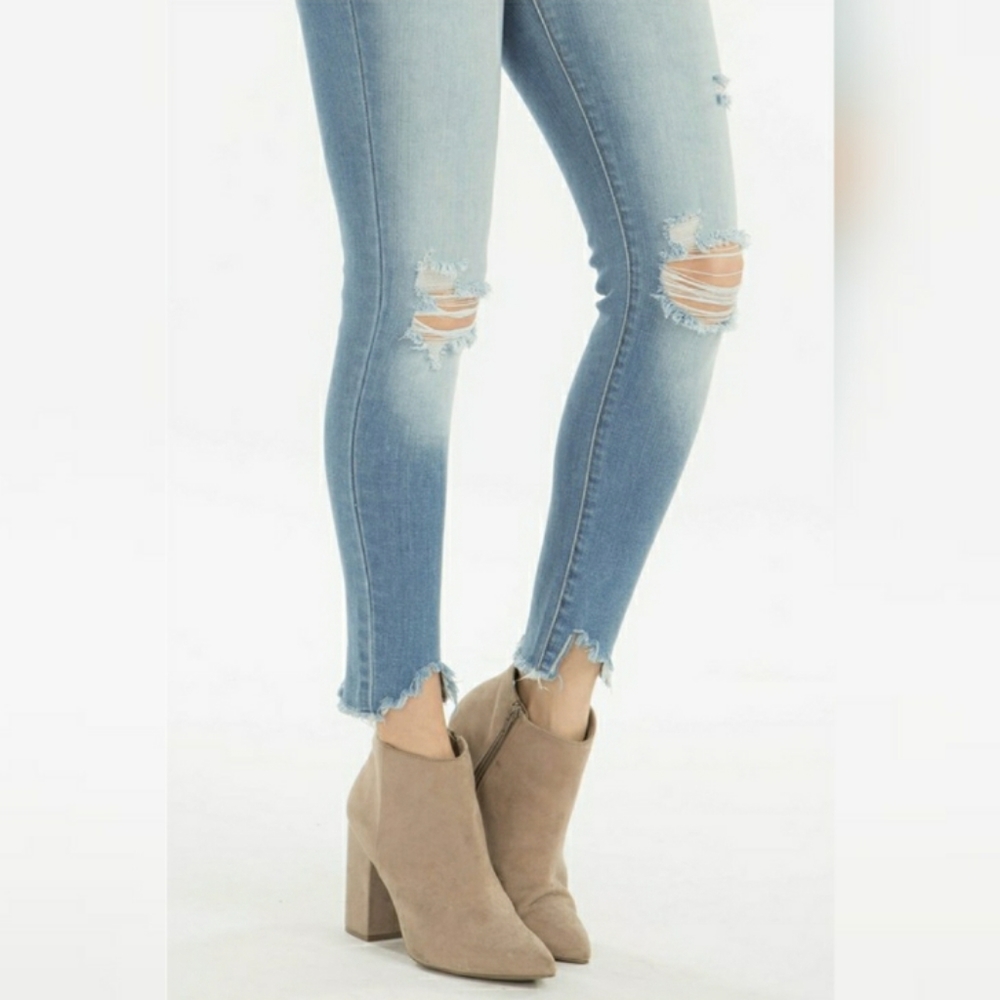 Kancan Light Wash High Rise Button Fly Skinny Jean - Picture 9 of 15